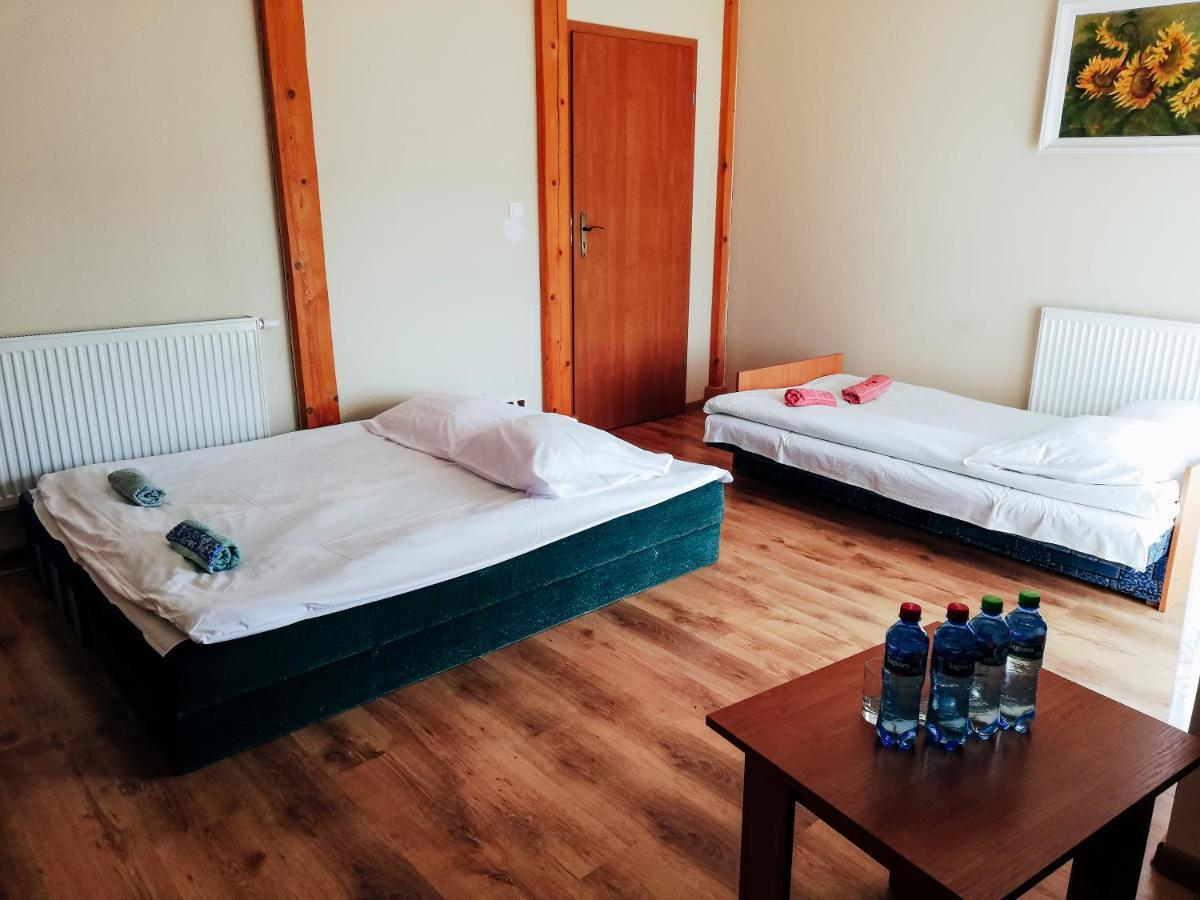 Zajazd Dolina Sadosiów Godkowo Exterior foto