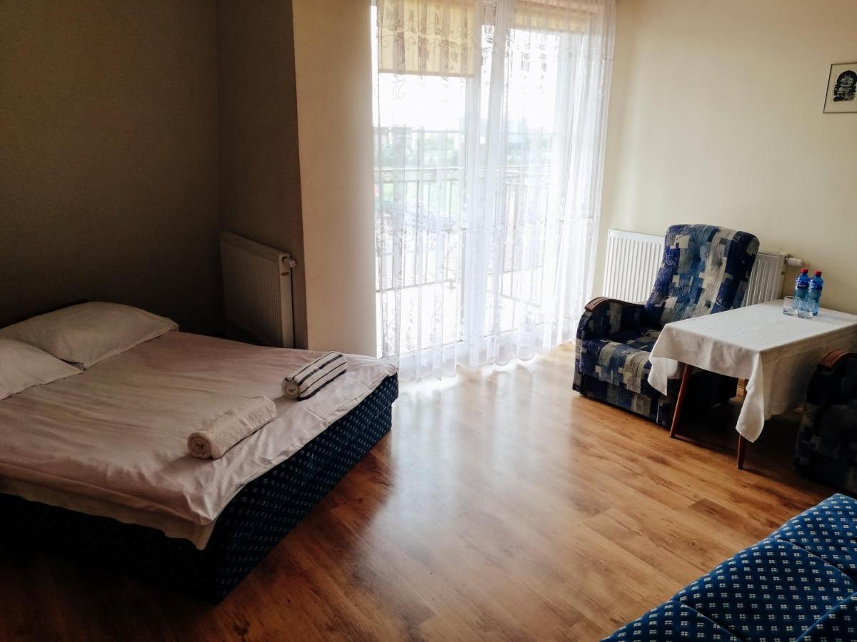 Zajazd Dolina Sadosiów Godkowo Exterior foto